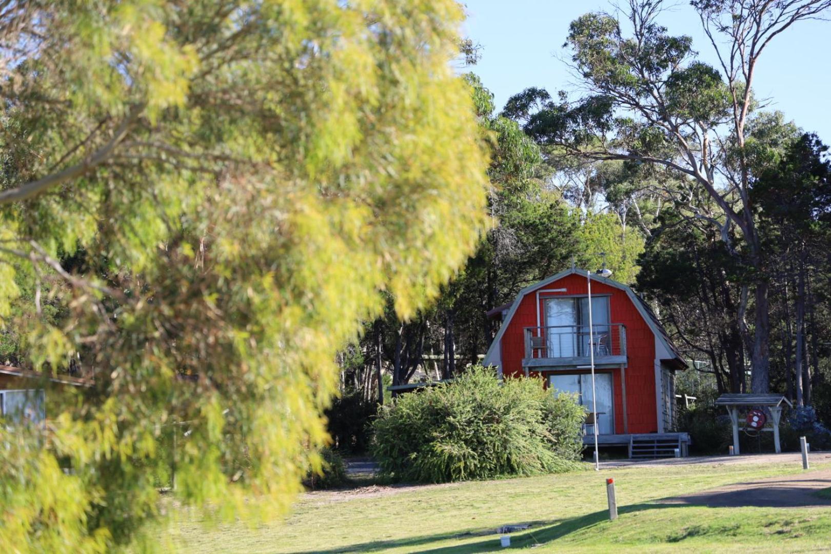 Bicheno By The Bay Hotel Exterior photo