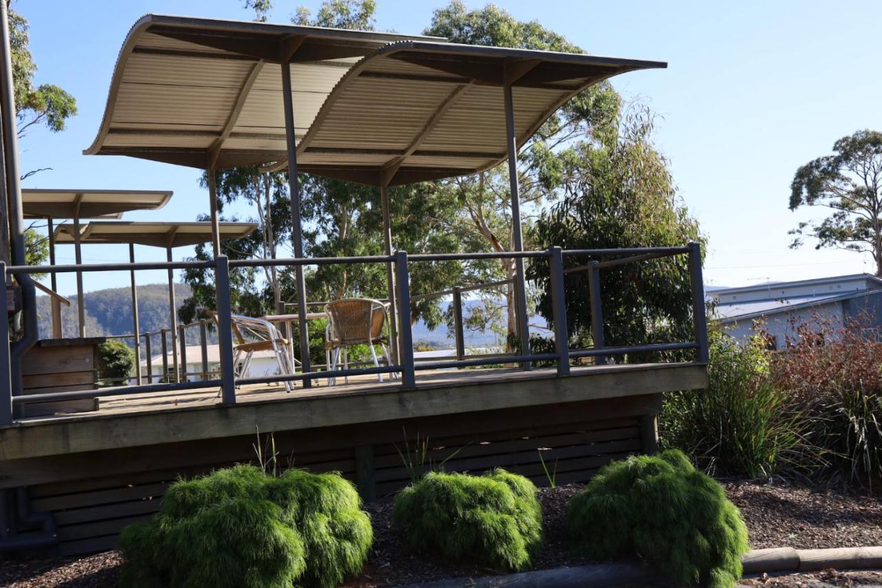 Bicheno By The Bay Hotel Exterior photo